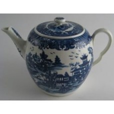 Worcester 'Bandstand' Pattern Teapot and Cover, c1780