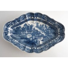 Caughley Melon Shape Printed Underglaze Blue 'Full Nankin' Dish, c1785