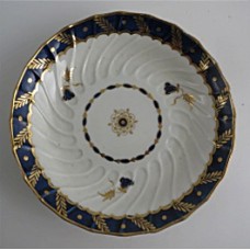 Worcester Oval Shanked Saucer, Blue and Gilt Decoration with 'Bluebell pattern', c1795