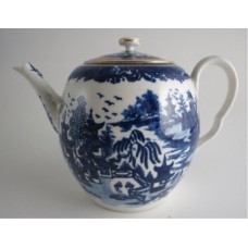 Worcester Barrel Shaped Teapot and Cover, Decorated with Blue and White prints of the Oriental 'Temple' pattern (without a bridge), c1785