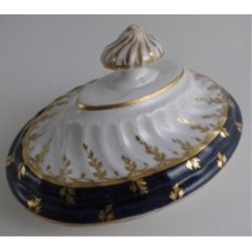 Chamberlain Worcester Sucrier Lid, Oval Shanked shape with Cobalt blue and gilt foliate Decoration, c1795