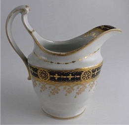 Chamberlain Worcester Oval Shaped Milk Jug, Underglaze Blue and Gilt 'Blue Border with Gold Ovals and Gilded Dropping Foliage' Decoration, Pattern Number 61, c1800-1805