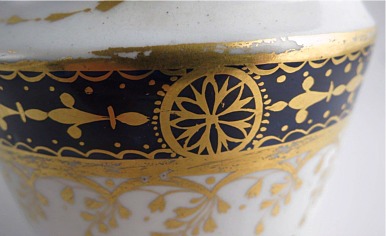 Chamberlain Worcester Oval Shaped Milk Jug, Underglaze Blue and Gilt 'Blue Border with Gold Ovals and Gilded Dropping Foliage' Decoration, Pattern Number 61, c1800-1805