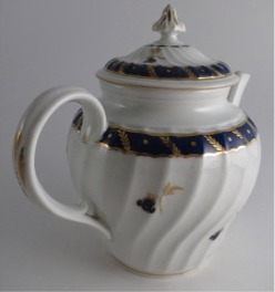 Worcester Circular Shanked Teapot, Blue and Gilt 
Decoration with 'Bluebell pattern', c1795