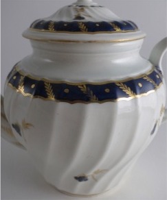 Worcester Circular Shanked Teapot, Blue and Gilt 
Decoration with 'Bluebell pattern', c1795