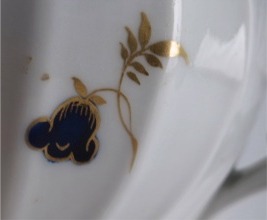 Worcester Circular Shanked Teapot, Blue and Gilt 
Decoration with 'Bluebell pattern', c1795