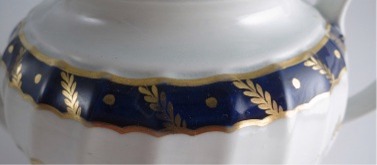 Worcester Circular Shanked Teapot, Blue and Gilt 
Decoration with 'Bluebell pattern', c1795