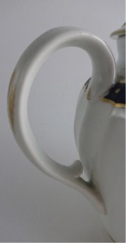 Worcester Circular Shanked Teapot, Blue and Gilt 
Decoration with 'Bluebell pattern', c1795