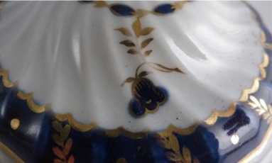 Worcester Circular Shanked Teapot, Blue and Gilt 
Decoration with 'Bluebell pattern', c1795