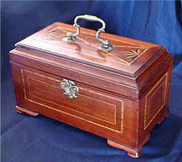 A beautiful George III Tea Caddy c1760.